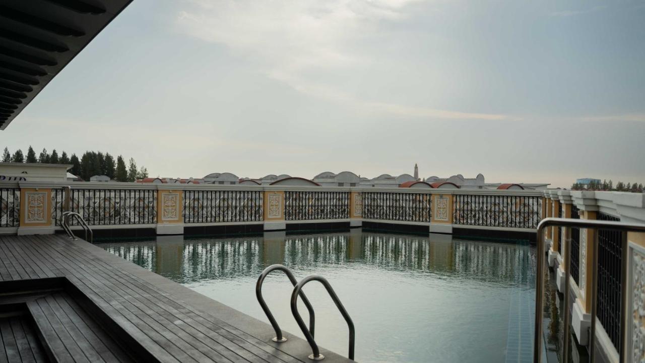 Kaizen Hotel & Suites Melaka מראה חיצוני תמונה