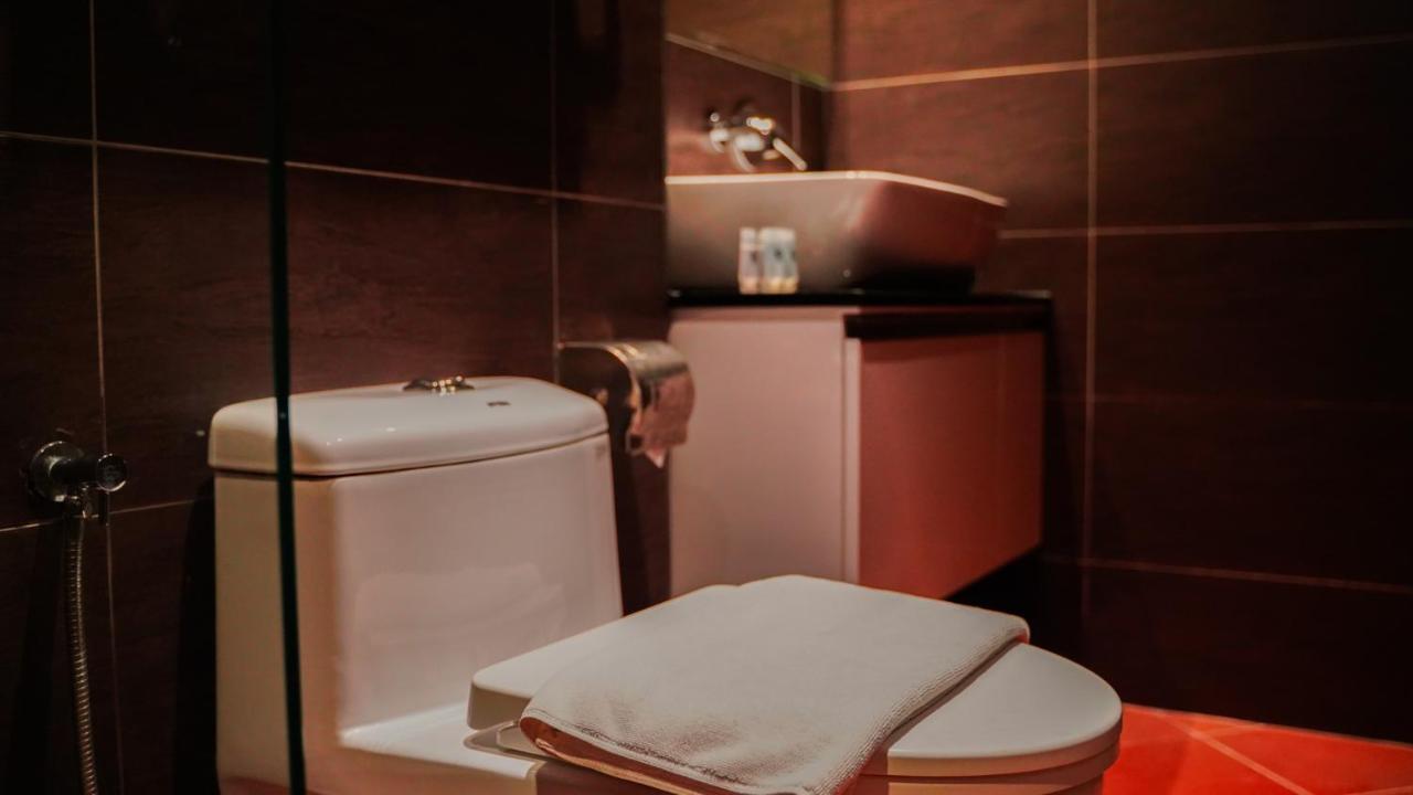 Kaizen Hotel & Suites Melaka מראה חיצוני תמונה