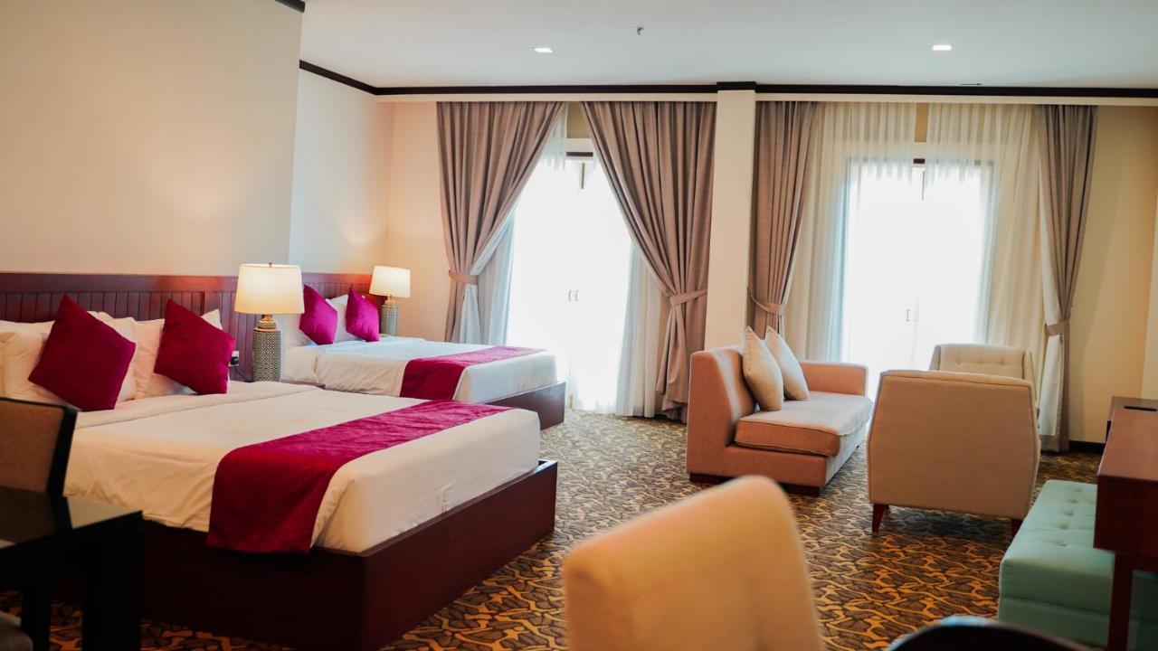 Kaizen Hotel & Suites Melaka מראה חיצוני תמונה